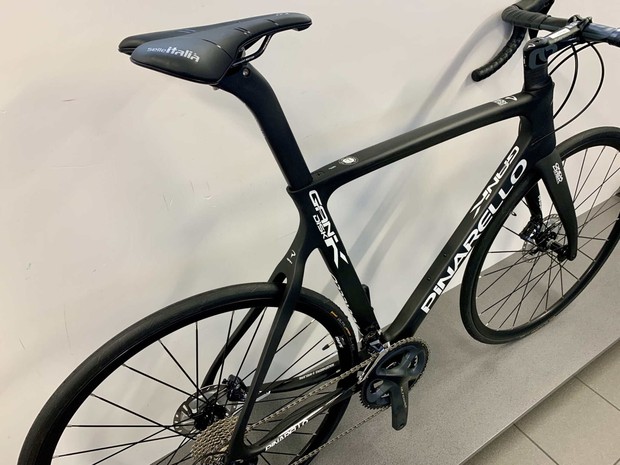 pinarello gan k disc 105 2019